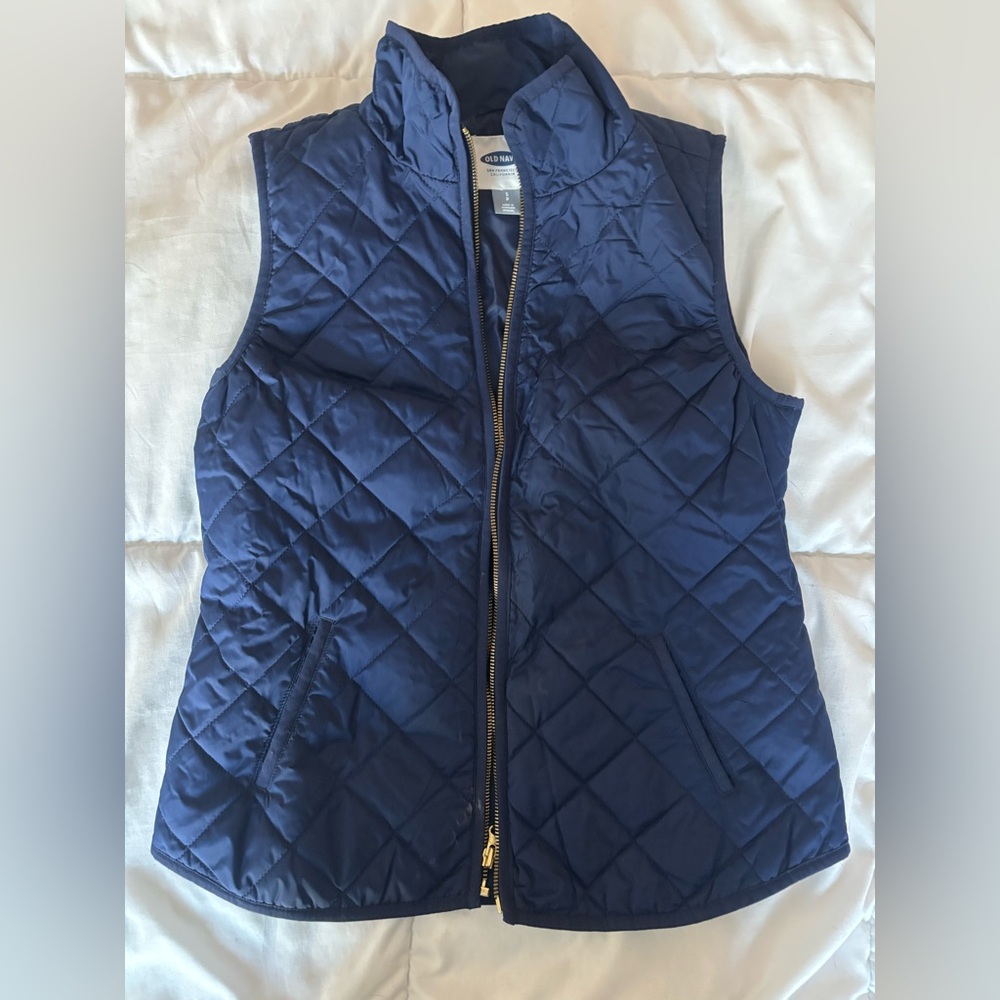 Old Navy- Navy Quilted Vest Size small